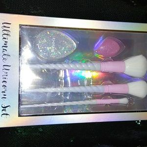 Unicorn brush set